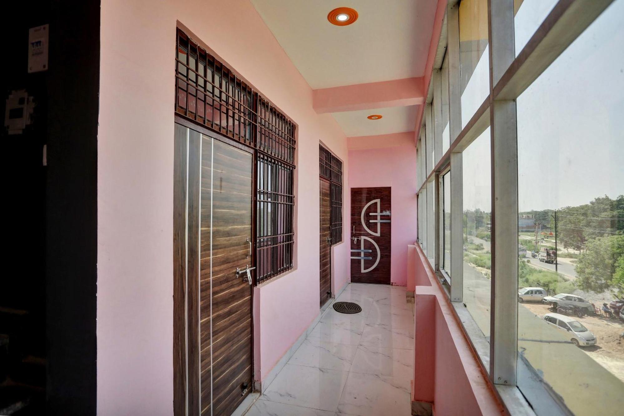Hotel O Amantran Kanpur Luaran gambar