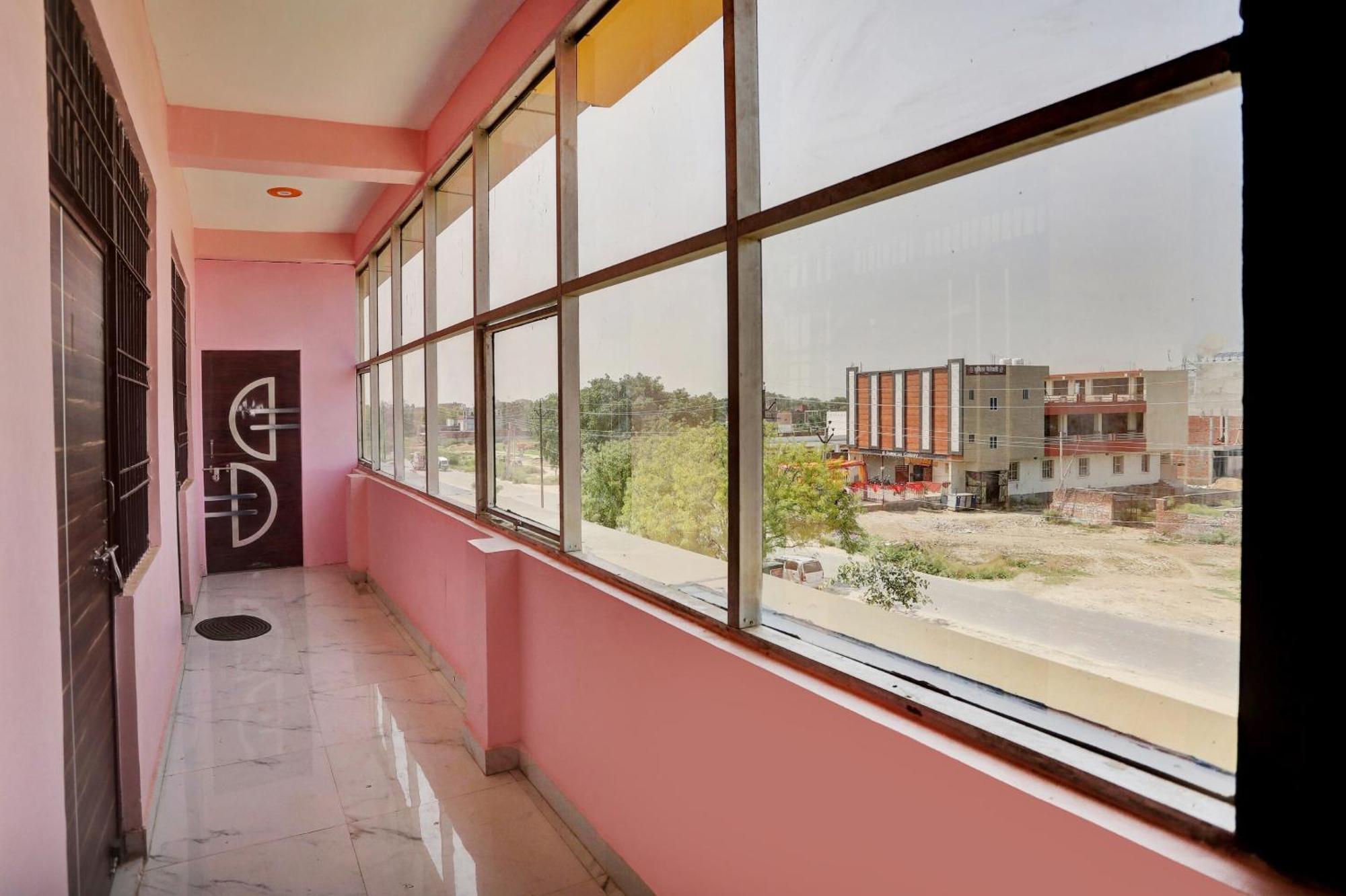 Hotel O Amantran Kanpur Luaran gambar